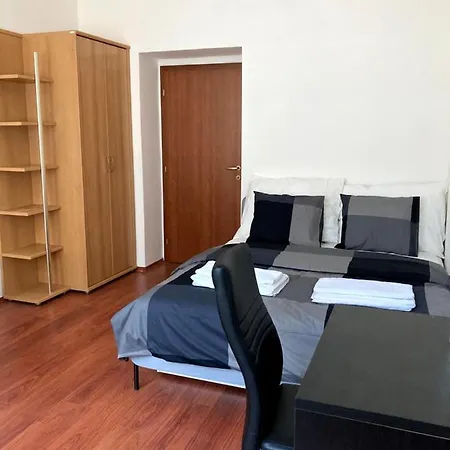 Historická Dom Hostí Podbrezova
